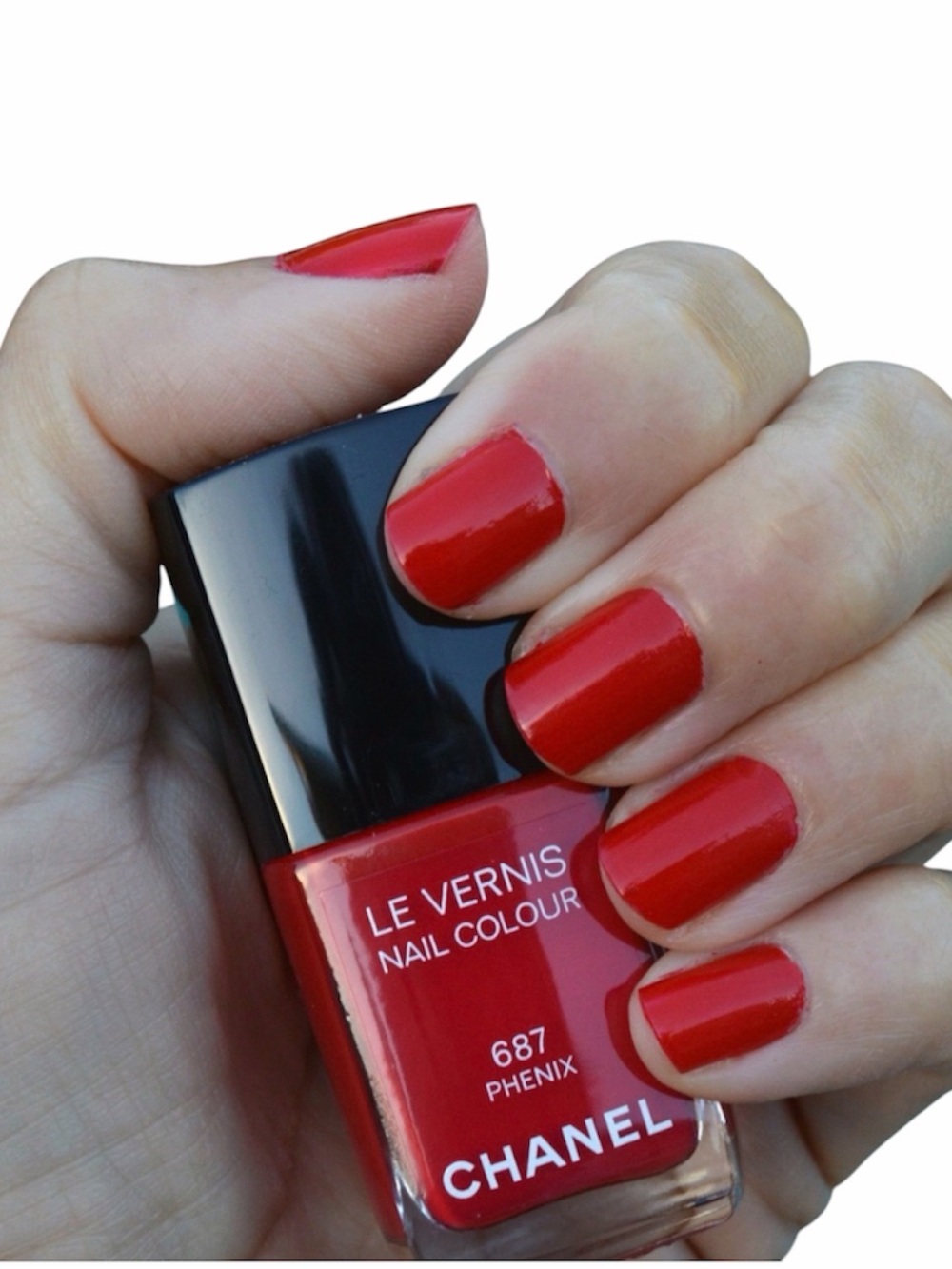 Chanel Le Vernis Nail Colour in 687 Phenix